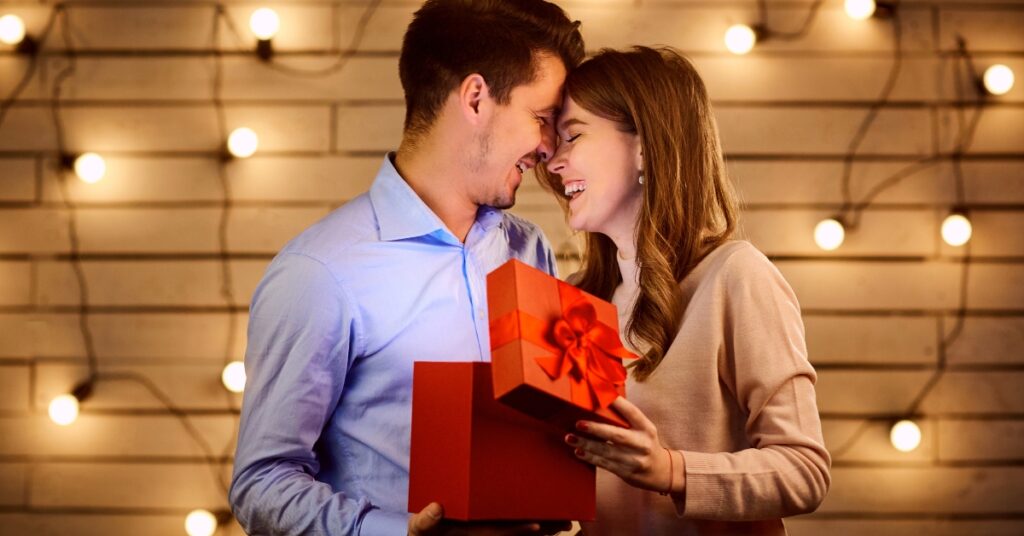 הרגע הנכון לתת מתנה