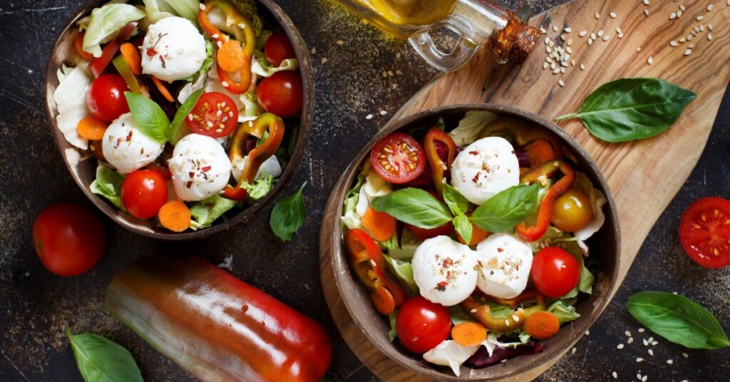 עגבניות שרי ומוצרלה קלאסית